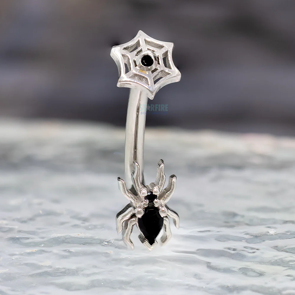 "Spooky Sabrina" Navel J Curve in Gold & Platinum with Onyx - Image 2