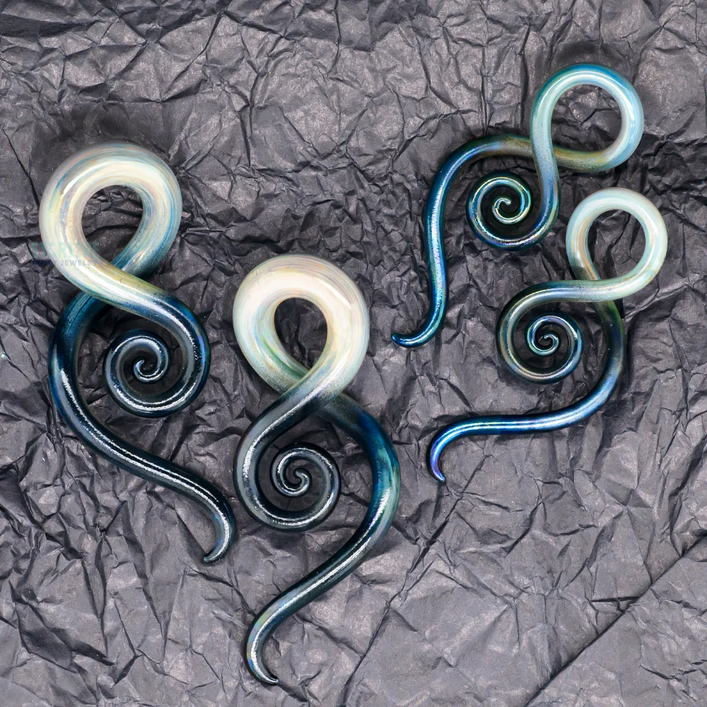 Glass Mini Squids - Green Pearl with Dark Tips - Image 2
