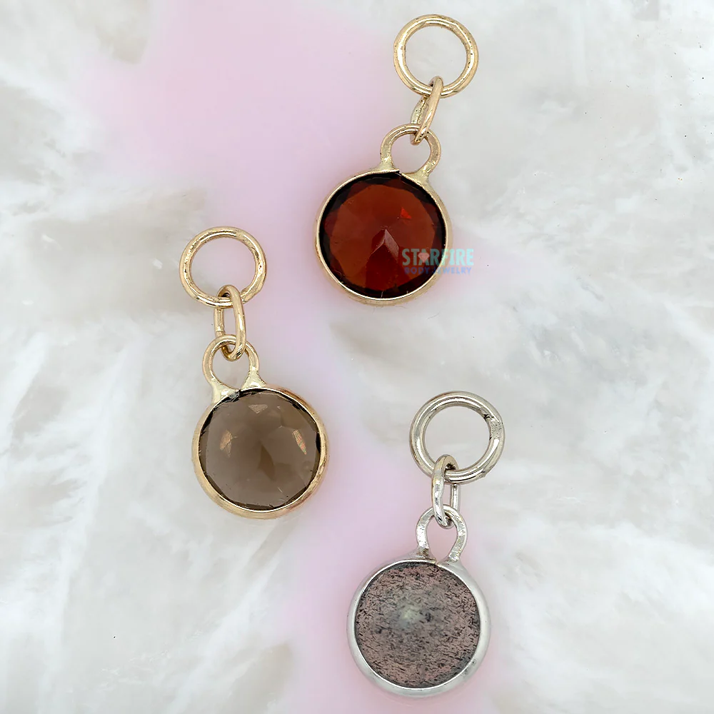 "Brilliant" Charm in Gold with Gemstones - Image 2