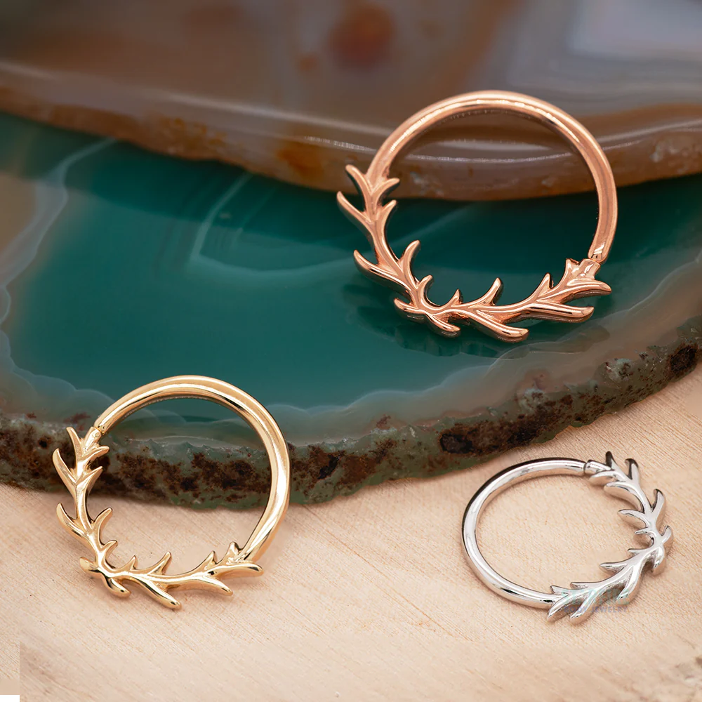 "Raven" Seam Ring in Gold - Image 3