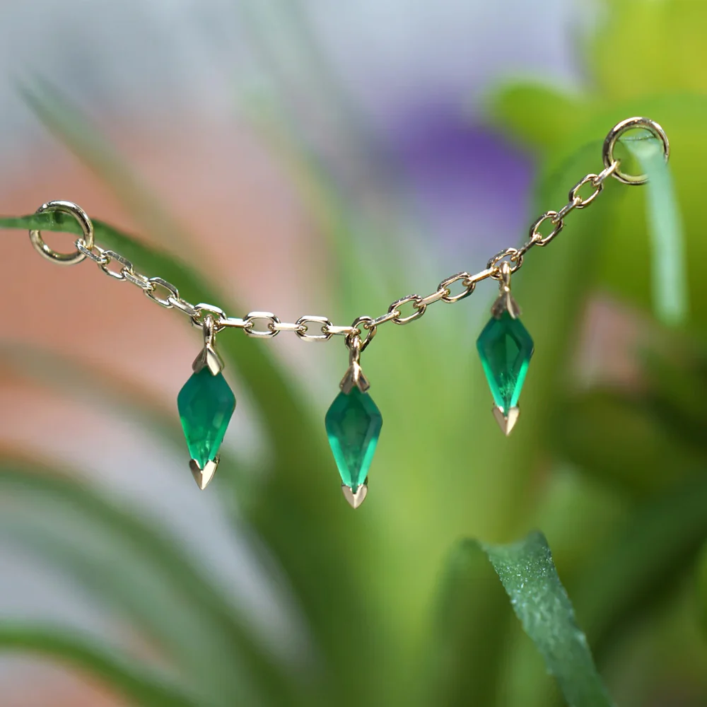 Chain with Dripping Kite Green Chalcedony - Image 2